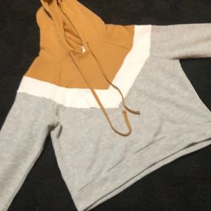 Cropped hoodie